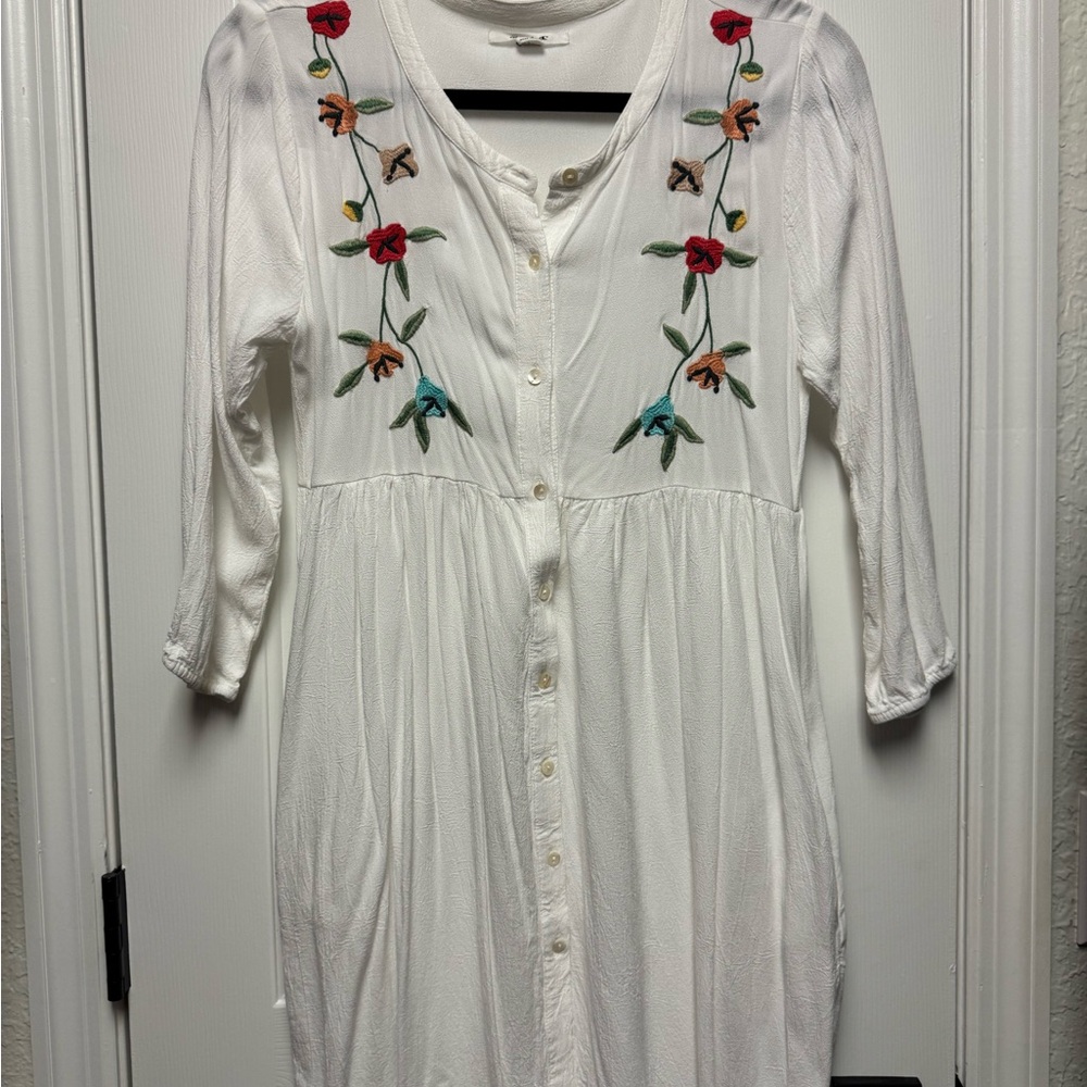 O'Neill White Floral Embroidered Dress